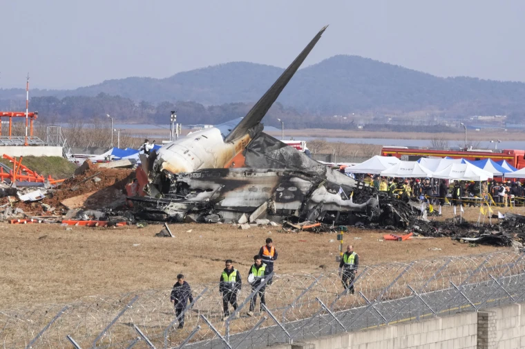 179 Feared Dead in South Korea Plane Crash-Landing at Muan Airport